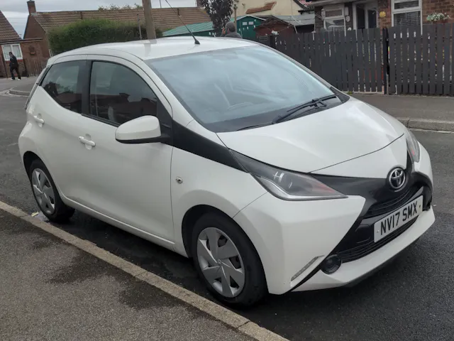 Toyota Aygo X-PLAY VVT-i