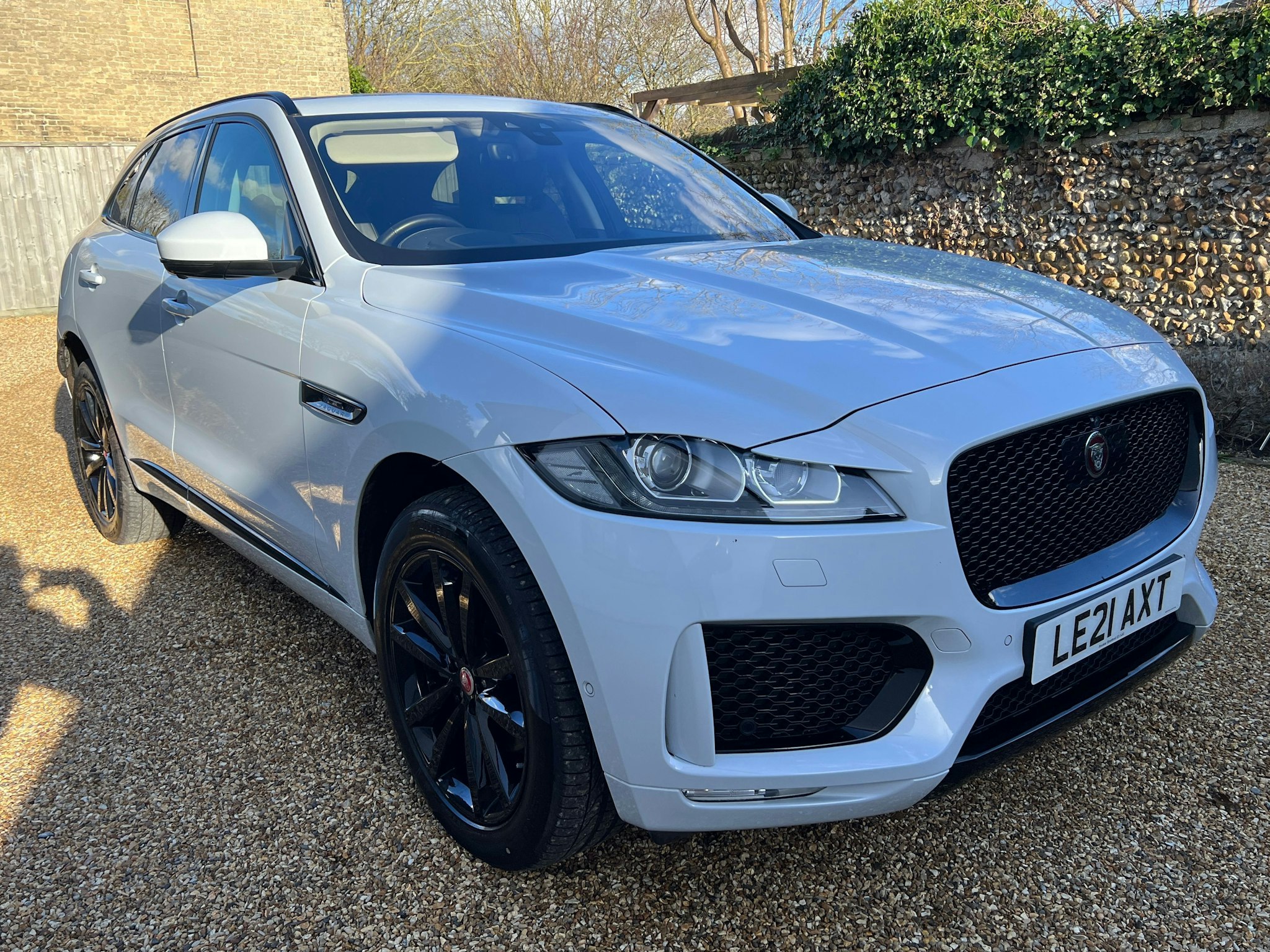 2021 used Jaguar F-PACE 2.0 D180 Chequered Flag AWD (180 ps)