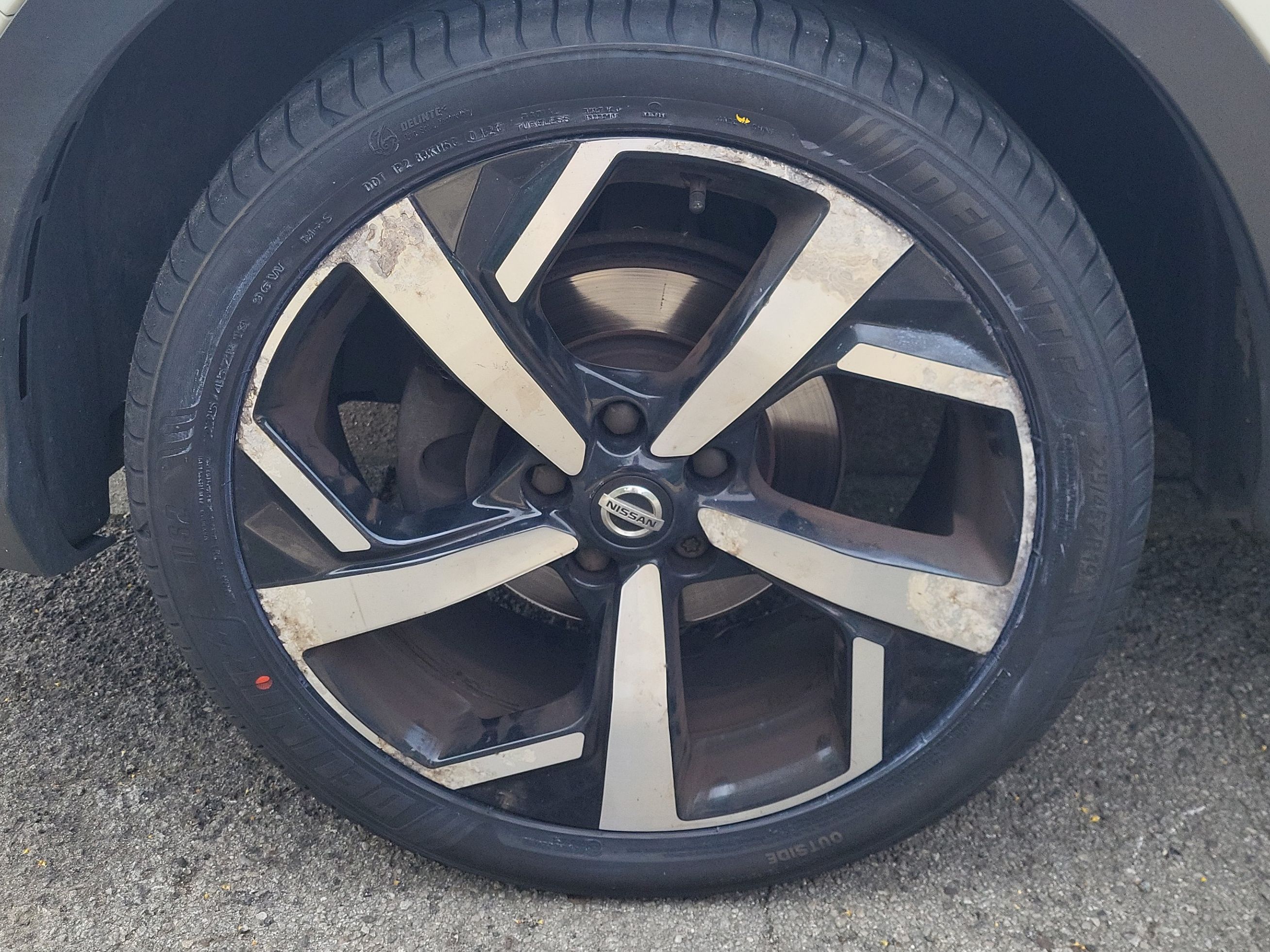 wheels_front_passenger