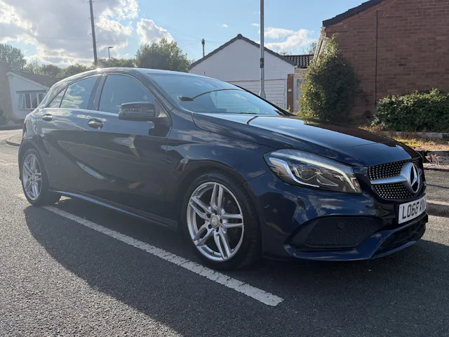 Mercedes A 180 AMG Line Premium